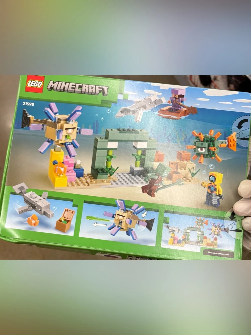 Craft Minecraft-Inspired Green and Blue Ocean Building Set
